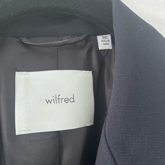 Aritzia Wilfred Cherrelle blazer - Picture 2 of 3